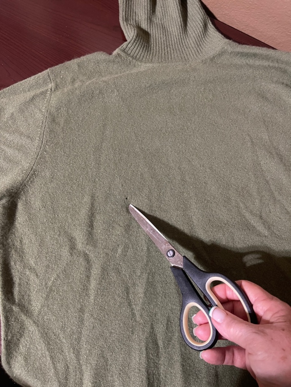 Cashmere Sweater XL Lord and Taylor Sage Green Two Ply Cashmere Turtleneck - Picture 9 of 9